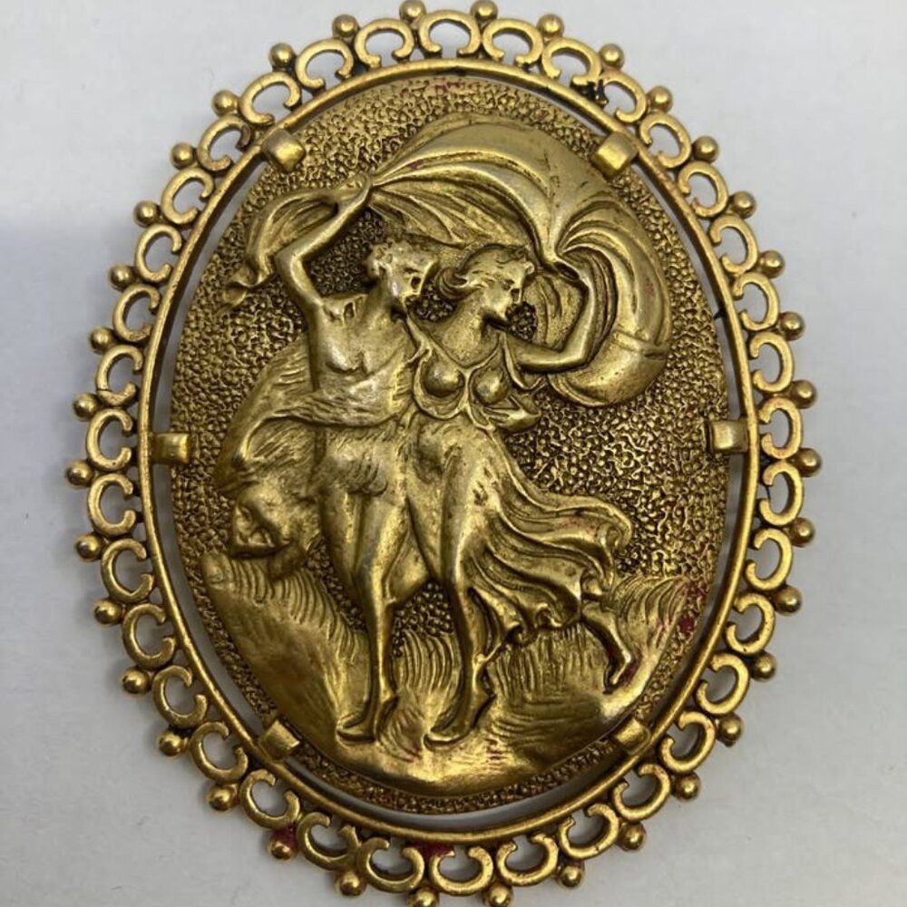 Vtg 1980 WHITING & DAVIS chunky gold tone cameo style brooch
